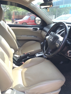 ขายปาเจโร่สปอร์ต ปลายปี 54 630,000 บาท ขายปาเจโร่สปอร์ต ปลายปี 54 630,000 บาท