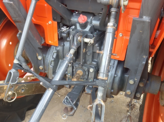 ปัญญาแทรคเตอร์..จัดมาให้ครับ ด่วน!!!คูโบต้า L3608  พร้อมใบมีด ผานตราช้าง ทำงาน200ชม. จัดส่ง อ.สว่างอารมณ์ จ.อุทัยธานี