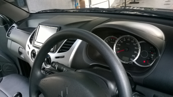 ขายรถบ้านใช้เองครับปีไทรทันปี2013ครับ ขาย349000 ติดต่อ087-1691151 ไทรน้อย รถผมใช้เองครับใหม่มากใครได้ไปเหมื่อนชื้อรถไหม่ครับ เครื่อง2.4 ใช้แก๊ส LPGครับ ประหยัดสุดๆ  ระบบไฟฟ้า กุญแจรีโหมด มีจอ เครื่องเสียง DVD USB