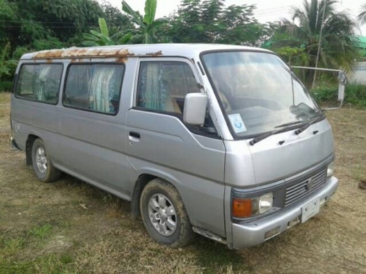 ขายรถตู้นิสสันตามสภาพครับ