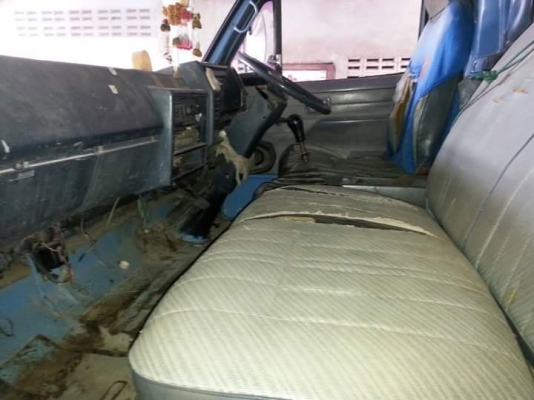 ขายรถ6ล้อ NPR115แรง เฟืองท้ายใหญ่Fหน้า-หลัง สภาพสวยพร้อมใช้งาน เอกสารพร้อมโอน สนใจโทร 090-8588220คุณนะ 093-3258446คุณบิว หรือเข้าดูสินค้าอื่นๆได้ที่ www.truck.in.th/498 หรือเพจFacebook ณรงค์ ซื้อขายรถมือสอง (เว็บไซต์ส่วนตัว) หรือFacebook ตลาดรถมือสอง คุณน