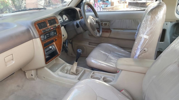 ขายถูกรถกระบะพร้อมกระบะสแตนเลสพร้อมใช้งานภาษีไม่ขาดสนใจสอบได้