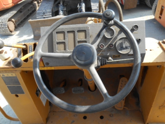 รถตักล้อยางเก่าญี่ปุ่น Komatsu 510 กรองเดี่ยว s/n:16200up