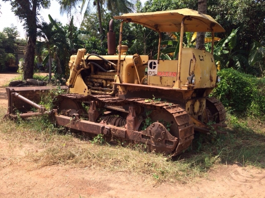 ขายด่วน รถแทรกเตอร์ดันดิน  พร้อมใช้งาน