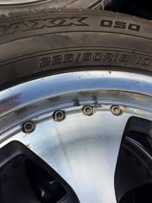 ขายล้อขอบ 18"แนว VIP 6รู139 ล้อนอกเดิมๆไม่มีซ่อม พร้อมยาง 225/60R18 Dunlop 050 ปี  12 ยางสวยกิ๊บ สภาพใช้ได้เลย สวยๆทั้งล้อทั้งยาง ขายด่วน 10,900 บาท สนใจโทร 062-121-  9299/088-022-3848 ดูล้แถวดอนเมืองครับ