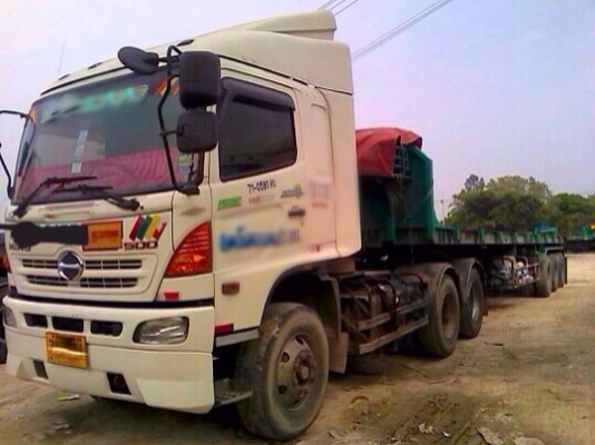 ขายด่วน  รถสิบล้อหัวลาก   พร้อมหางพื้นเรียบสามเพลา  hino  mega320  ปี50  พร้อมใช้งาน  เอกสารพร้อม