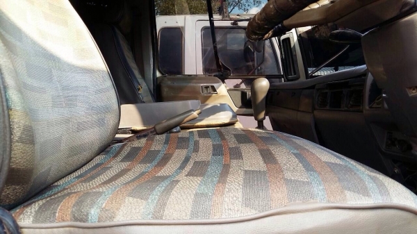 ขายรถบรรทุกสิบล้อ HINO 3M เครื่องเดิม 240 แรง 2เพลา ปี 39 ดัมพ์สามมิตร รถป้ายแดงมือเดียว ทะเบียนพร้อม ขายรถบรรทุกสิบล้อ HINO 3M เครื่องเดิม 240 แรง 2เพลา ปี 39 ดัมพ์สามมิตร รถป้ายแดงมือเดียว ทะเบียนพร้อม