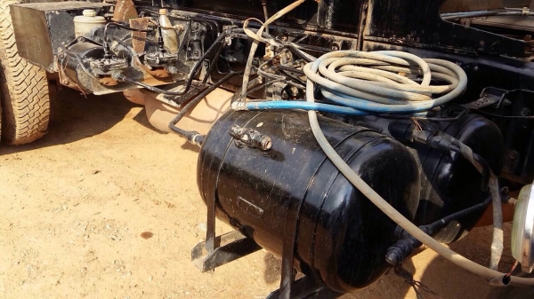 ขายรถบรรทุกสิบล้อ HINO 3M เครื่องเดิม 240 แรง 2เพลา ปี 39 ดัมพ์สามมิตร รถป้ายแดงมือเดียว ทะเบียนพร้อม ขายรถบรรทุกสิบล้อ HINO 3M เครื่องเดิม 240 แรง 2เพลา ปี 39 ดัมพ์สามมิตร รถป้ายแดงมือเดียว ทะเบียนพร้อม