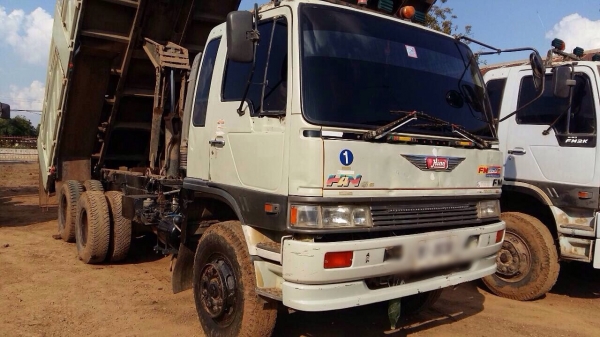 ขายรถบรรทุกสิบล้อ HINO 3M เครื่องเดิม 240 แรง 2เพลา ปี 39 ดัมพ์สามมิตร รถป้ายแดงมือเดียว ทะเบียนพร้อม ขายรถบรรทุกสิบล้อ HINO 3M เครื่องเดิม 240 แรง 2เพลา ปี 39 ดัมพ์สามมิตร รถป้ายแดงมือเดียว ทะเบียนพร้อม