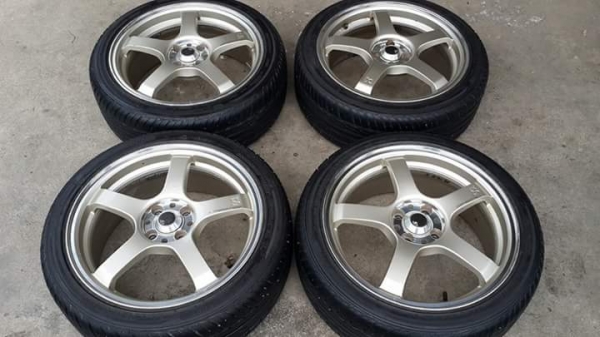 Gramlight 57-RC แท้ ขอบ 17 4รู100 ยาง Yoyo ปี13