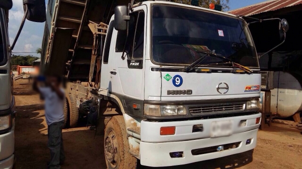 ขายรถบรรทุกสิบล้อ HINO 2K เครื่องเดิม 2 เพลา ดัมพ์สามมิตร รถป้าบแดงมือเดียว ทะเบียนพร้อม ขายรถบรรทุกสิบล้อ HINO 2K เครื่องเดิม 2 เพลา ดัมพ์สามมิตร รถป้าบแดงมือเดียว ทะเบียนพร้อม