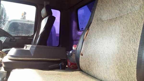 ขายรถบรรทุกสิบล้อ HINO 2K เครื่องเดิม 2 เพลา ดัมพ์สามมิตร รถป้าบแดงมือเดียว ทะเบียนพร้อม ขายรถบรรทุกสิบล้อ HINO 2K เครื่องเดิม 2 เพลา ดัมพ์สามมิตร รถป้าบแดงมือเดียว ทะเบียนพร้อม