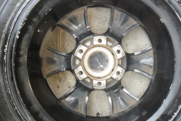 มาแบบนี้เลยครับ ล้อแม็ก 17นิ้ว6รู พร้อมยาง สวยๆ 4 ล้อ ราคา 6900 บาท