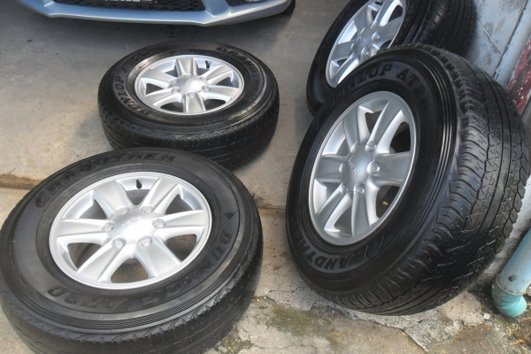 ล้อแม็ก 16นิ้ว 6รู อีซูสุ พร้อมยาง สวยๆ 4 ล้อ ราคา 7900 บาท ล้อแม็ก 16นิ้ว 6รู อีซูสุ พร้อมยาง สวยๆ 4 ล้อ ราคา 7900 บาท