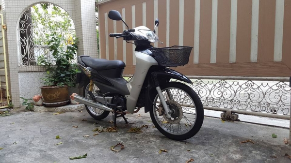 ขออนุญาติขาย Honda Wave 100 U-Box 100 cc. ฟรีค่าโอน ขออนุญาติขาย Honda Wave 100 U-Box 100 cc. ฟรีค่าโอน