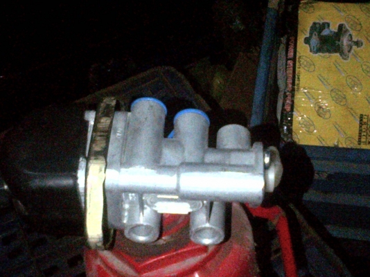 ขายวาว์ลมตัวลูก ราคา 1800 บาทโทร 0906208746 0920976322 ขายวาว์ลมตัวลูก ราคา 1800 บาทโทร 0906208746 0920976322