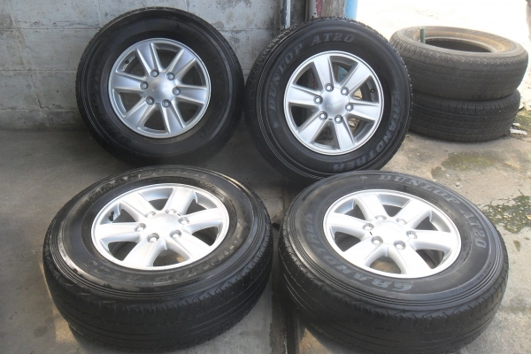 ล้อแม็ก 16นิ้ว 6รู อีซูสุ พร้อมยาง สวยๆ 4 ล้อ ราคา 7900 บาท