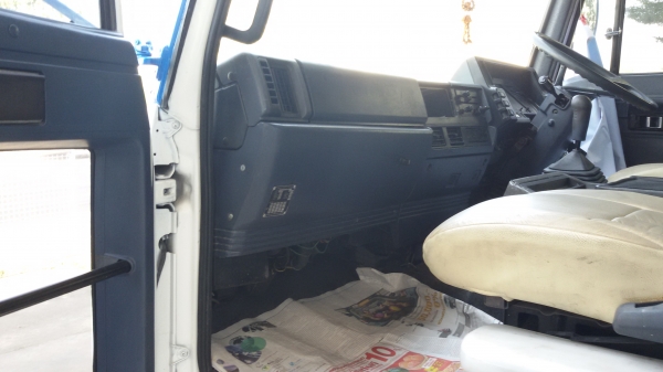 ขายรถ 6 ล้อ อีชุชุ ร็อคกี้. 175. แรง ตู้ปีกนก  เครื่องดี. คัชชีสวย ยาว6.30เมตร สภาพพร้อมใช้งาน