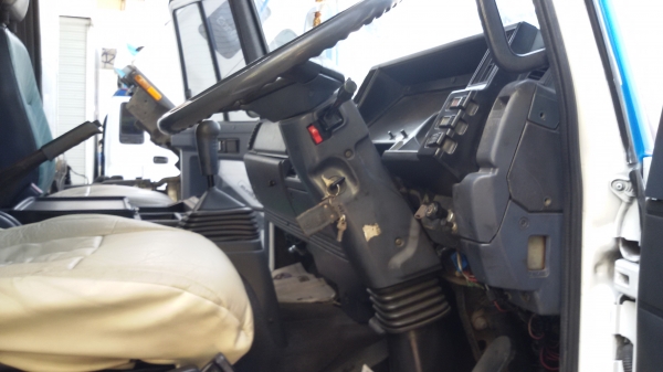 ขายรถ 6 ล้อ อีชุชุ ร็อคกี้. 175. แรง ตู้ปีกนก  เครื่องดี. คัชชีสวย ยาว6.30เมตร สภาพพร้อมใช้งาน