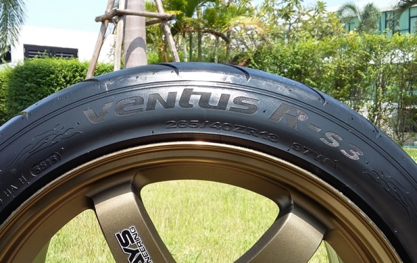 ยาง,265-40-18 Hankook Rs3 สภาพเต็มปลาย13 คู่ละ 6,500