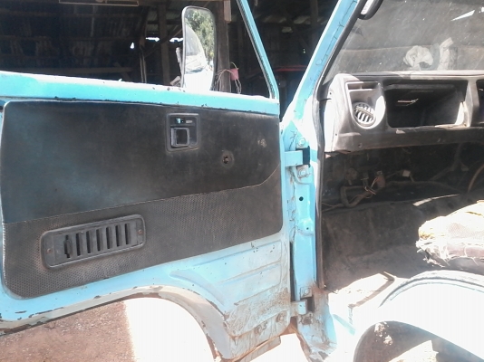 ขายอืซูซุ เครื่องนิสสัน FD35  135 แรง เกียร์นิสสันโลว์ปลายเกียร์ มีโลว์กลางอีกลูก