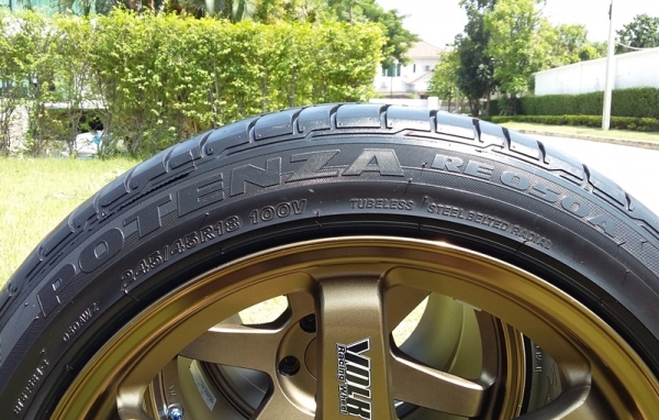ยาง,245-45-18 Bridgestone Re050a แน่นๆปลาย13 คู่ละ 4,500 ยาง,245-45-18 Bridgestone Re050a แน่นๆปลาย13 คู่ละ 4,500