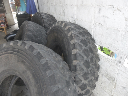 ยาง MICHELIN 14.00-20 เลเดียล สวยๆ ราคา เส้นละ 3000 บาท