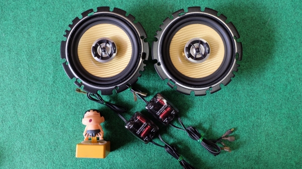 ชุดลำโพง Pioneer Carrozzeria กรวยเคฟล่าห์สีเหลือง ครบชุดหน้า-หลัง-ทวิตเตอร์แบบขาตั้ง-เน็ตเวิคแบบกล่อง 2 ทาง ครบชุดจริงๆ