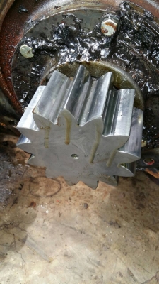 ขายเหมาอะใหล่แมคโคร CAT 200 B หลายรายการครับ