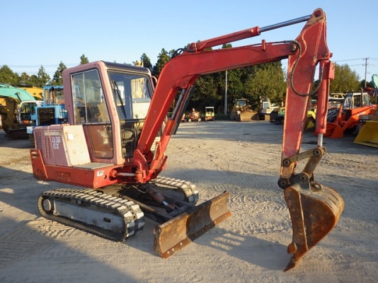 IHI IS35GX-3 เก่าญี่ปุ่น ปั้มนิ้ว มีตู้เก๋ง