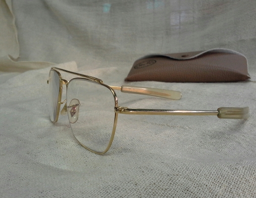 แว่นสายตายาวขั้นเทพ  B&amp;L RAY-BAN CARAVAN USA