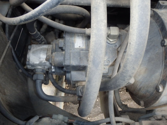 Kobelco SK045-2 เก่าญี่ปุ่น ปั้มนิ้ว ตู้เก๋ง