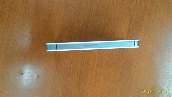 ขาย iphone 4 s 8GB ราคา 3,500 บาท ใช้งานได้ปกติ เน้นโทรคุย จบง่ายดี 093-1072264