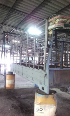 กะบะNPR 115พร้อมคอกเหล็กยาว4.5 ม ราคา 37,000 บาท ศุภากร 081-1903107 , 081- 4252943