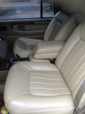 +++ ขายรถยนต์ VOLVO 960  รุ่น EXECUTIVE  ปี  97  เครื่องยนต์เบนซิน  ติดแก๊ส  เกียร์ออโตเมติค  เบาะไฟฟ้า  มีโทรศัพท์  แฟ็กซ์  ช่องแช่เย็น  ทะเบียน  ฎห 960  กทม.