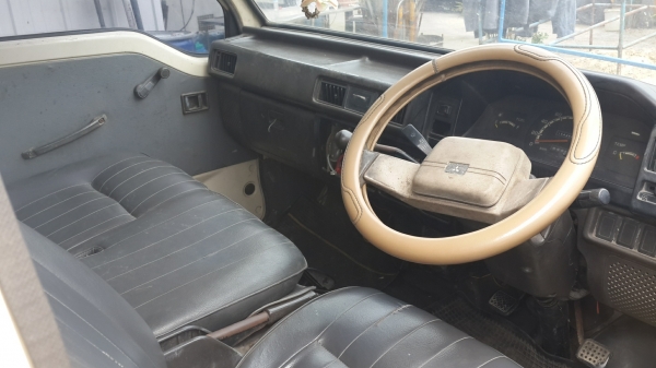 ขาย รถตู้ มิตซูบิชิ L300