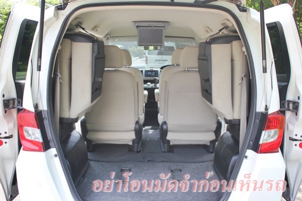 รถสวยบอดี้เดิม สภาพพร้อมใช้ ไมล์แท้ เข้าศูนย์ตลอด มีบุ๊คครบ ประตูสไลด์ไฟฟ้า 2ข้าง แอร์ดิจิตอล ABS Airbagคู่ ล้อแมกซ์ จอTV พร้อมแก๊สLPG อย่างดีถังโดนัท ประหยัดสุดๆ สนใจสอบถามได้ค่ะ