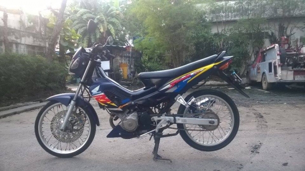 ขายลูกเดียว sonic ปี2543 รถบ้านขายไม่แพง มีเล่มเอกสารครบ ขายลูกเดียว sonic ปี2543 รถบ้านขายไม่แพง มีเล่มเอกสารครบ