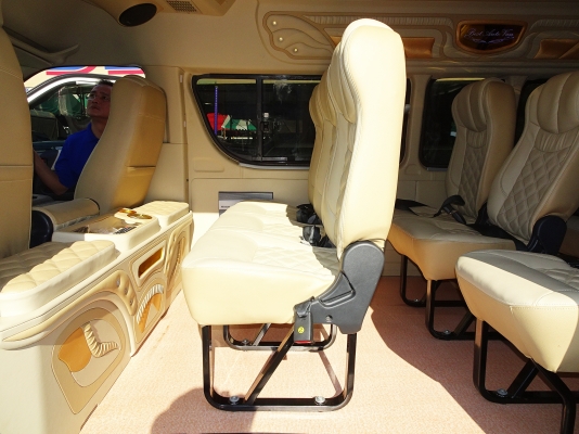 &quot;รถตู้ ดีเซล ปี2012&quot; รถตู้มือสองแต่งเต็มๆ มีทุกแบบ ที่นี่เลยจ้า