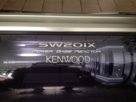 ตู้ SUB เเอมในตัว KENWOOD SW 201X 240 WATTS เก่าญี่ปุ่นเเท้สภาพสวย