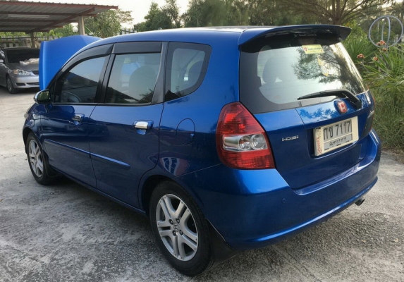 HONDA , JAZZ 1.5 สภาพดี HONDA , JAZZ 1.5 สภาพดี