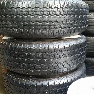 ล้อ isuzu ขอบ 16 พร้อมยาง bridgestone 245 70 16 ปี 15 ชุดล่ะ 16,500