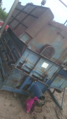 เครื่องสีข้าวหกฟุตจัมโบ้ติดรถยนต์พร้อมเกียร์ฝาก