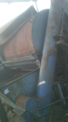 เครื่องสีข้าวหกฟุตจัมโบ้ติดรถยนต์พร้อมเกียร์ฝาก