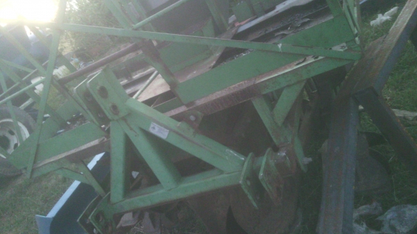 เครื่องปลูกอ้อยKMT เครื่องปลูกอ้อยKMT