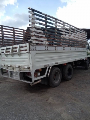 ขาย10ล้อเพลาเดียวเอฟ18 กระบะเลสทั้งลูกสวยๆ คัสซีสวยไม่บวมไม่หัก เครื่องแน่น รถมือเดียวออกห้าง ทะเบียนพร้อมโอน