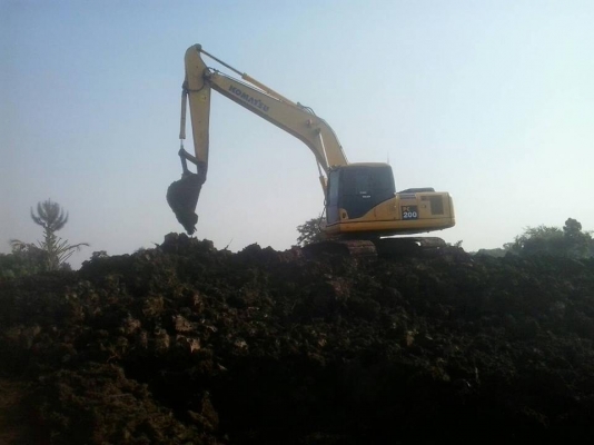 ต้องการขายรถแมคโค KOMATSU  PC200-7  รถเจ้าของขายเอง