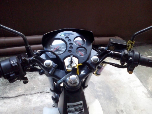 ขาย ปรับราคา 23,000 บาท HONDA SONIC 125 ปี 50 ล้อแม็กสตาร์ทมือ เครื่องดีเดิม สภาพชุดสีใช้ได้  เล่มพร้อมชุดโอน