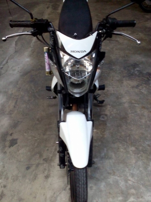 ขาย ปรับราคา 23,000 บาท HONDA SONIC 125 ปี 50 ล้อแม็กสตาร์ทมือ เครื่องดีเดิม สภาพชุดสีใช้ได้  เล่มพร้อมชุดโอน