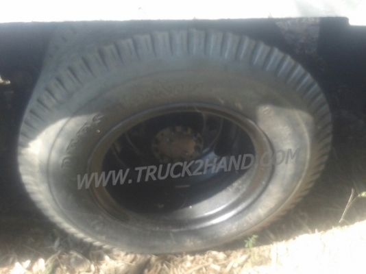 รถบรรทุก 10 ล้อพื้นเรียบท้ายลาด ISUZU รุ่น JCM เครื่อง 6 สูบ